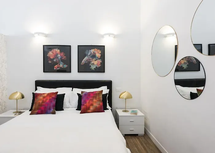 דירה Vatican Imperial 2840sq Ft
