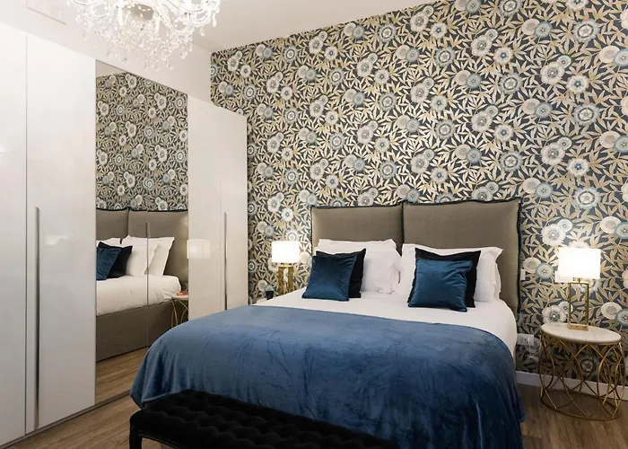 Vatican Imperial 2840sq Ft דירה *