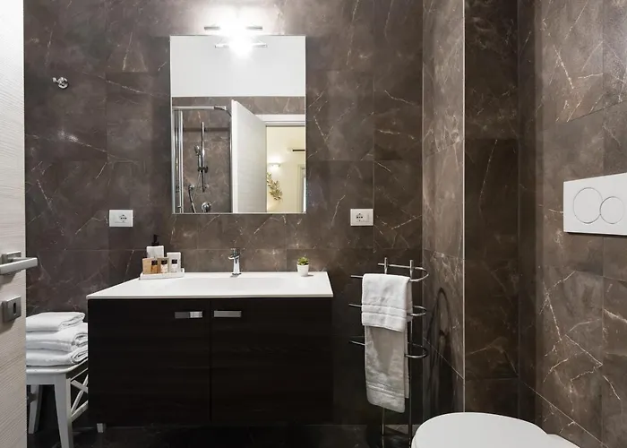 Vatican Imperial 2840sq Ft * רומא