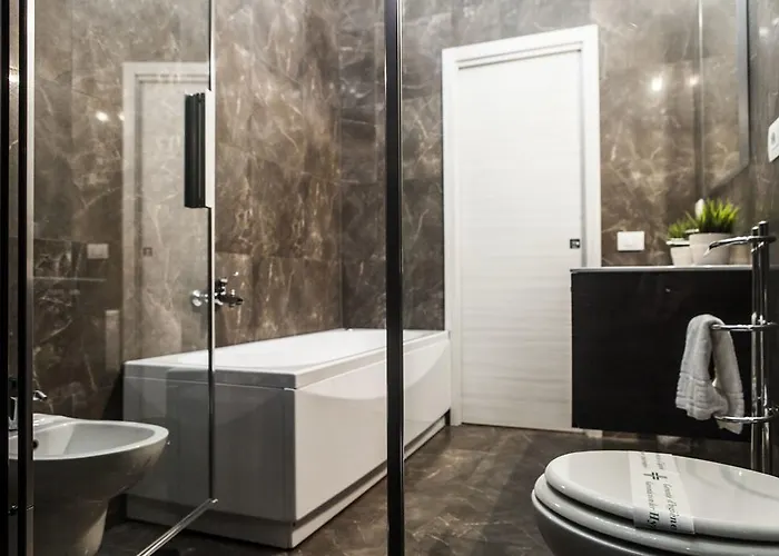 Vatican Imperial 2840sq Ft דירה